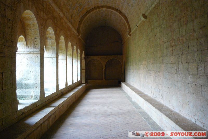 Abbaye du Thoronet - Le Cloitre
Mots-clés: Abbaye