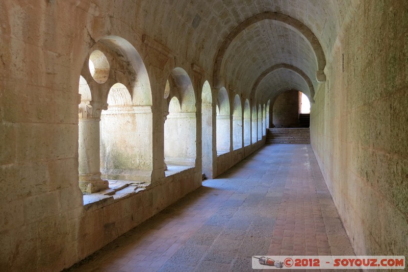 Abbaye du Thoronet - Le Cloitre
Mots-clés: FRA France geo:lat=43.46068741 geo:lon=6.26375735 geotagged Le Thoronet Les Camails Provence-Alpes-CÃ´te d&#039;Azur Abbaye