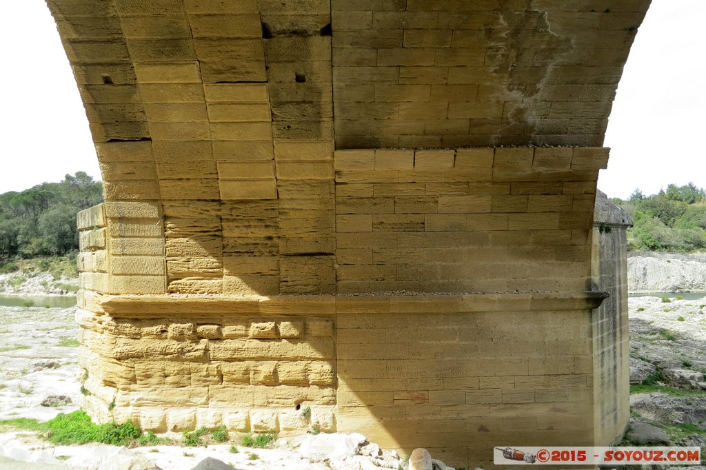 Pont du Gard
Mots-clés: FRA France geo:lat=43.94679374 geo:lon=4.53606606 geotagged Languedoc-Roussillon Vers-Pont-du-Gard Pont Pont du Gard Ruines Romain patrimoine unesco