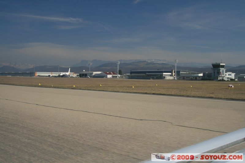 Tour des Lacs - Aeroport de Grenoble-Isere
