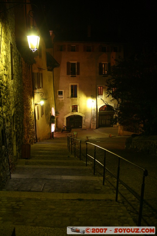 Annecy By Night - montee Perriere
Mots-clés: Nuit