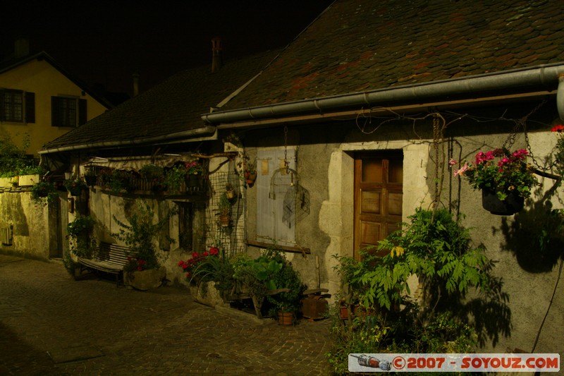 Annecy By Night - Rue basse du Chateau
Mots-clés: Nuit