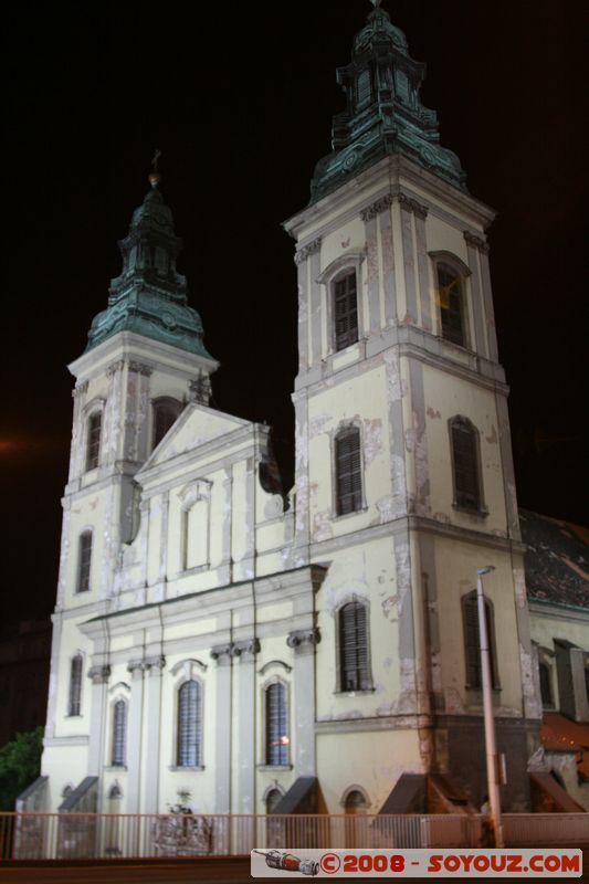 Budapest by night - Belvarosi Plebaniatemplom
Mots-clés: Nuit Eglise