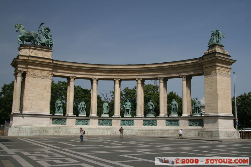 Budapest - Hosok tere - Heroes' Square
Mots-clés: statue sculpture Monument