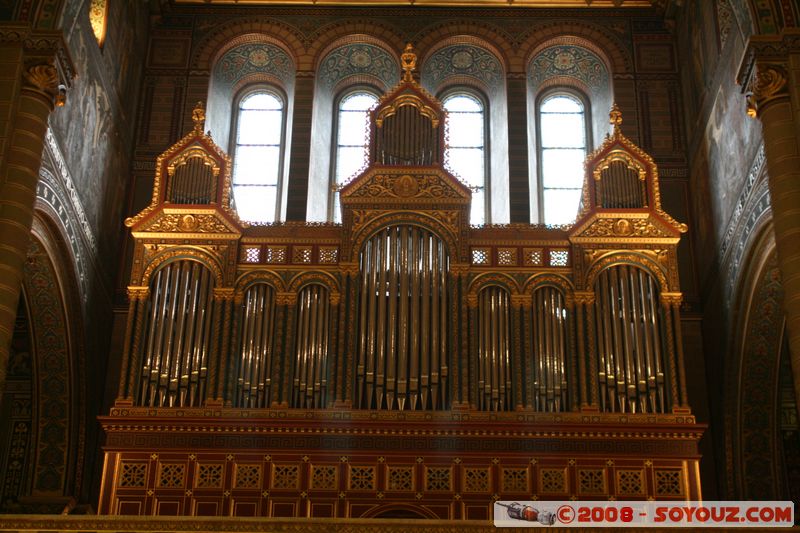 Pecs - Szent Peter Bazilika - Organ
Mots-clés: Eglise orgue musique