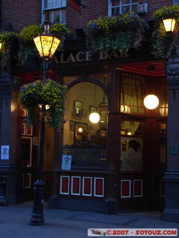 The Palace Bar
Mots-clés: pub