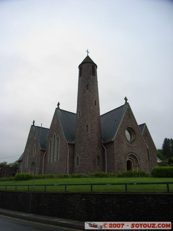 Donegal - Eglise à  Clocher rond
Mots-clés: Eglise