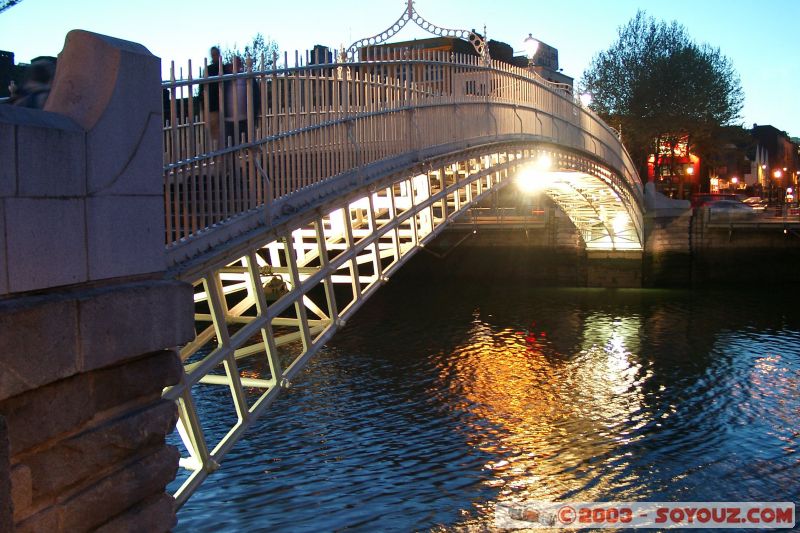 Dublin - Ha'penny bridge
