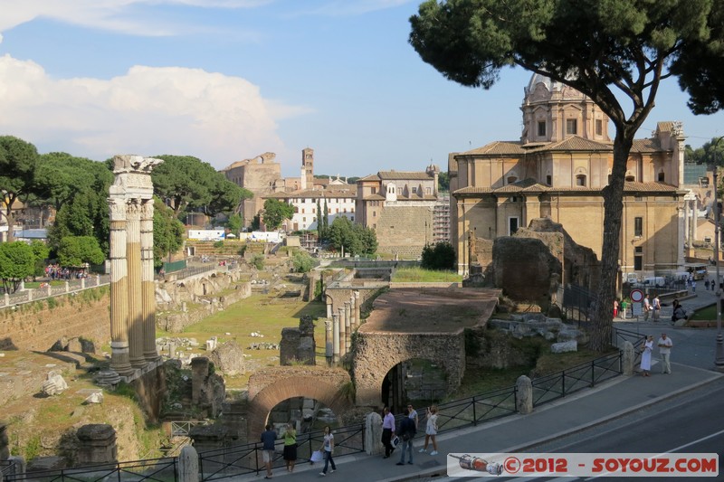 Roma - Foro di Cesare
Mots-clés: geo:lat=41.89443514 geo:lon=12.48404708 geotagged ITA Italie Lazio Rom Roma patrimoine unesco Ruines Romain