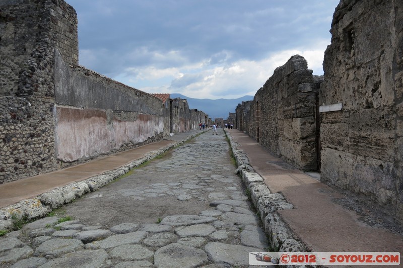 Pompei Scavi - Via di Mercurio
Mots-clés: Campania geo:lat=40.75240343 geo:lon=14.48310840 geotagged ITA Italie Pompei Scavi Ruines Romain patrimoine unesco Regio VI