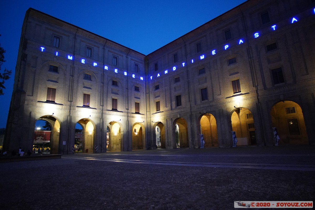 Parma by night - Palazzo della Pilotta
Mots-clés: Emilia-Romagna geo:lat=44.80474073 geo:lon=10.32650588 geotagged ITA Italie Parma Nuit Palazzo della Pilotta