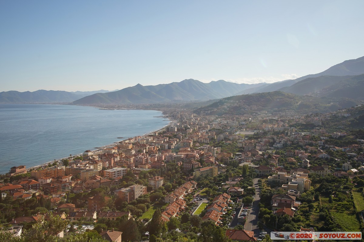 Verezzi - vista su Pietra Ligure
Mots-clés: Borgio geo:lat=44.16664450 geo:lon=8.31349042 geotagged ITA Italie Liguria Verezzi Mer Montagne