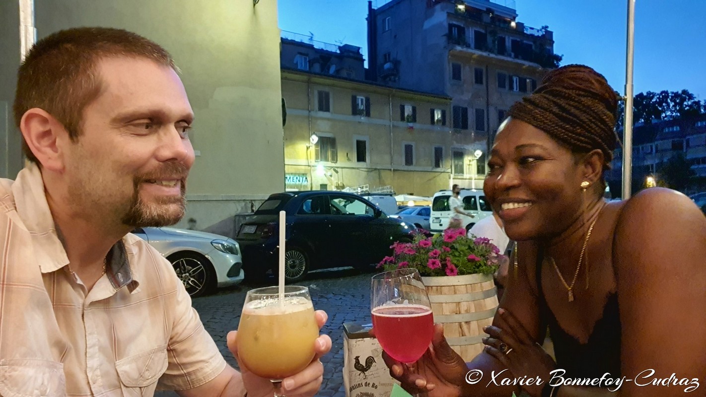 Roma
Mots-clés: Italie Lazio Trastevere Nuit Long Island Cafe