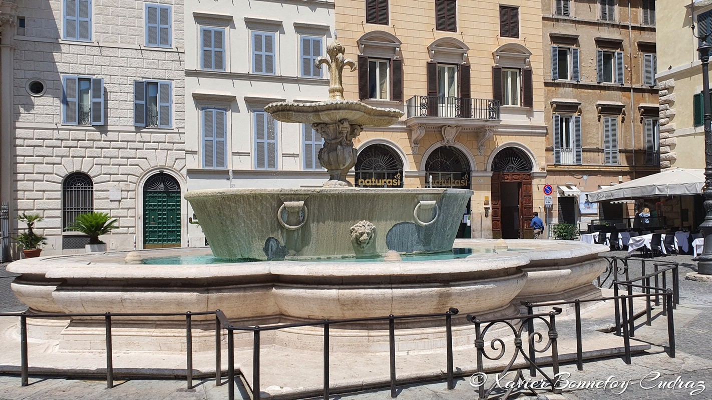 Roma
Mots-clés: Italie Lazio Piazza Farnese Regola Fontaine