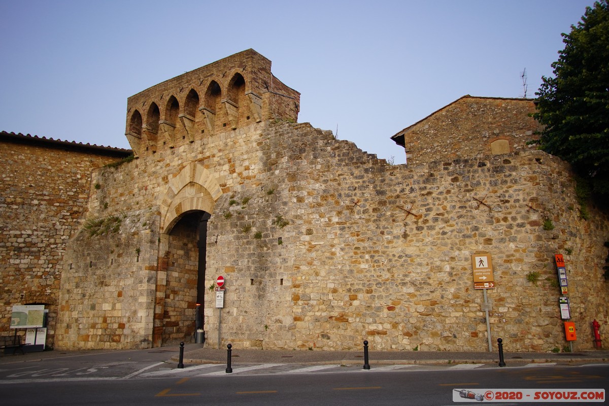 San Gimignano - Porta San Matteo
Mots-clés: geo:lat=43.47007981 geo:lon=11.04082963 geotagged ITA Italie San Gimignano Toscana Porta San Matteo