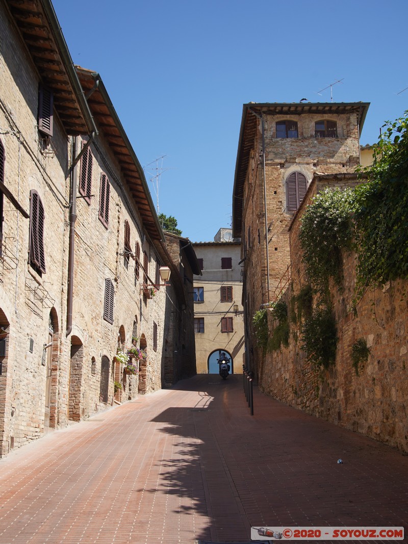San Gimignano - Via di Berignano
Mots-clés: geo:lat=43.46669054 geo:lon=11.04216637 geotagged ITA Italie San Gimignano Toscana Via di Berignano