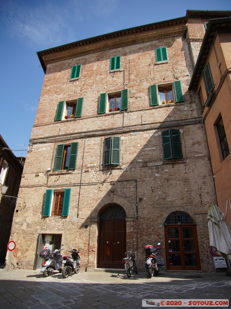 Siena
Mots-clés: geo:lat=43.31804541 geo:lon=11.33013366 geotagged ITA Italie Siena Toscana patrimoine unesco