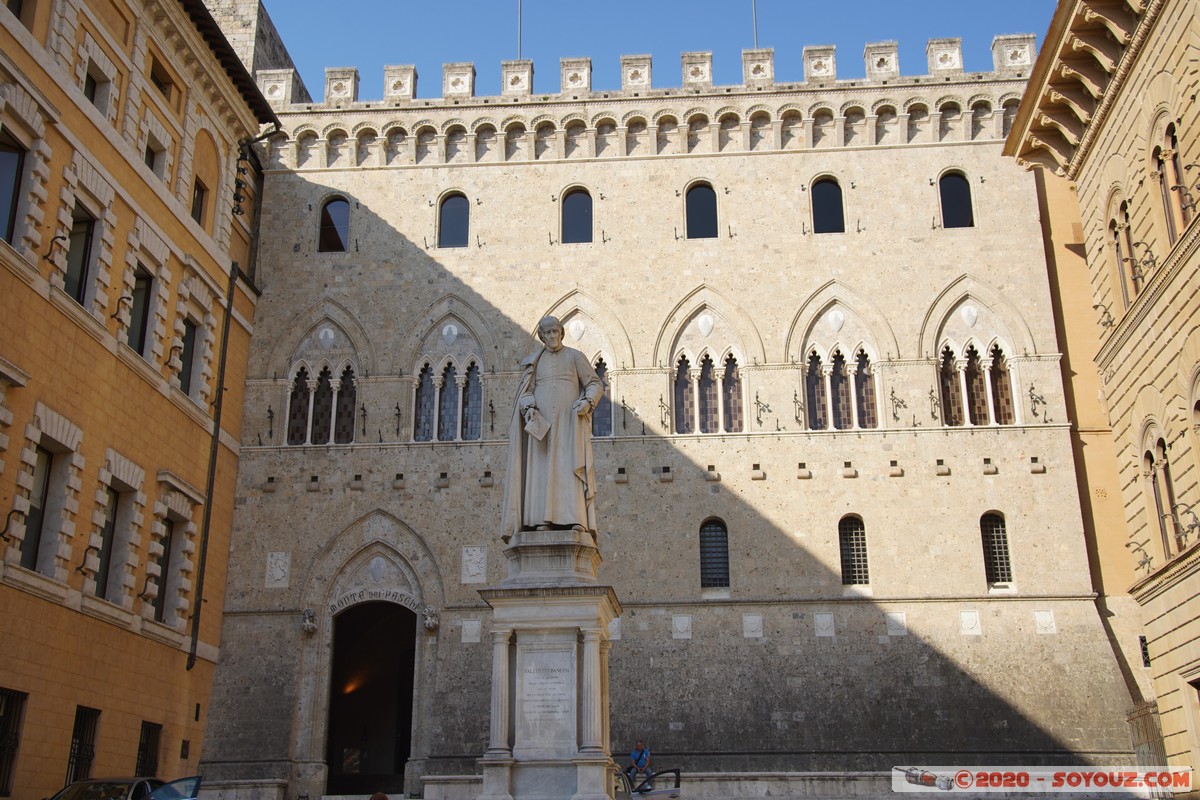 Siena - Palazzo Salimbeni
Mots-clés: geo:lat=43.32112921 geo:lon=11.33069587 geotagged ITA Italie Siena Toscana patrimoine unesco Via Banchi di Sopra Palazzo Salimbeni