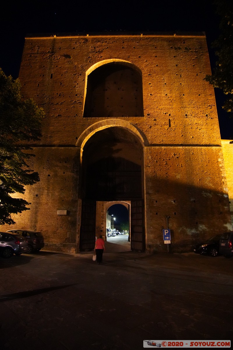 Siena by night - Porta Pispini
Mots-clés: geo:lat=43.31736833 geo:lon=11.34211333 geotagged ITA Italie Siena Toscana patrimoine unesco Nuit Porta Pispini