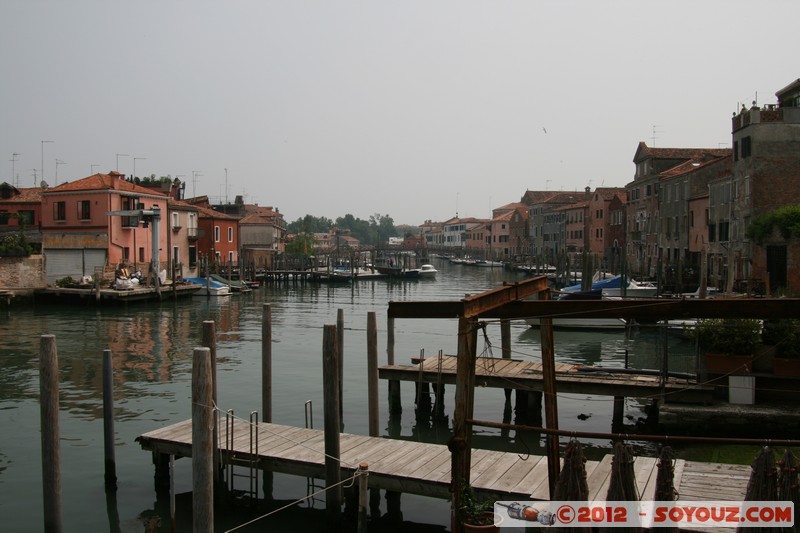 Venezia - Canal di San Pietro
Mots-clés: Castello geo:lat=45.43452875 geo:lon=12.35790542 geotagged ITA Italie SestiÃ¨re di Castello Veneto patrimoine unesco canal