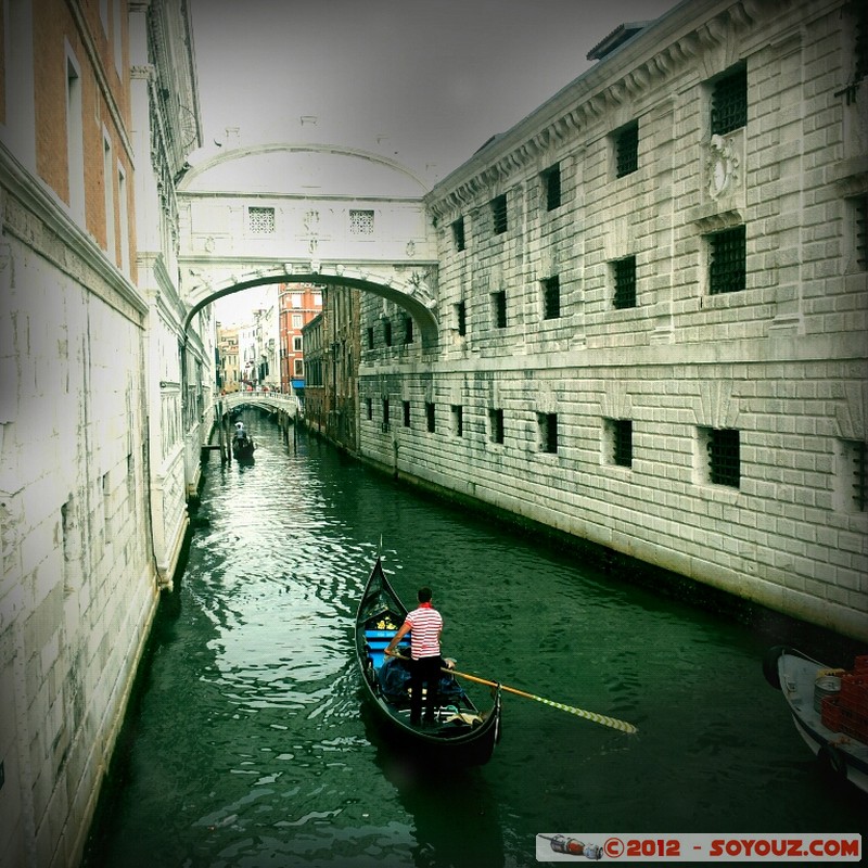 Venezia - Ponte dei Sospiri
Mots-clés: ITA Italie SestiÃ¨re di San Marco Veneto Venezia patrimoine unesco Pont Ponte dei Sospiri Art picture