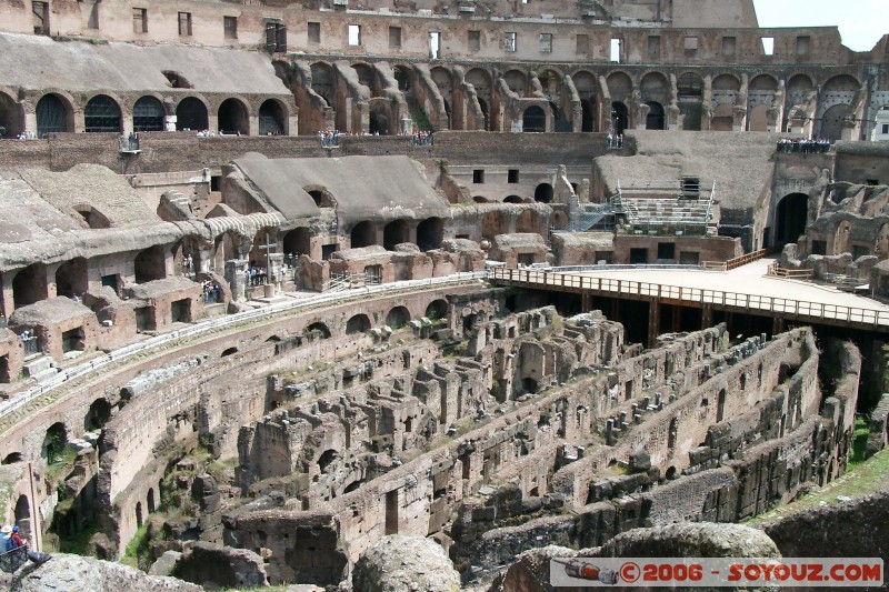 l'interieur du Colisee
