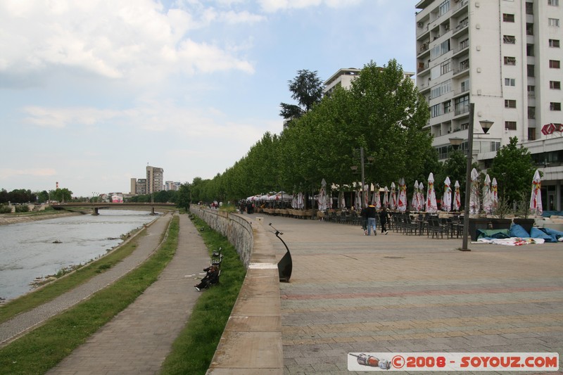 Skopje - Vadar River
Mots-clés: Riviere