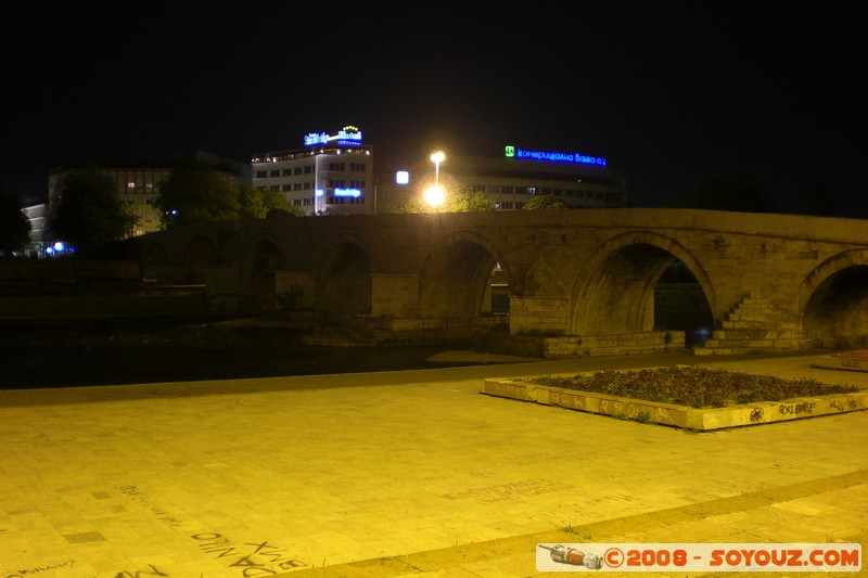 Skopje - Kamen Most (stone bridge)
Mots-clés: Nuit