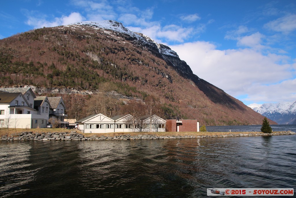 Hellesylt - Geirangerfjord
Mots-clés: geo:lat=62.08638871 geo:lon=6.87029814 geotagged Hellesylt More og Romdal NOR Norvège Geirangerfjord patrimoine unesco Neige Montagne Fjord