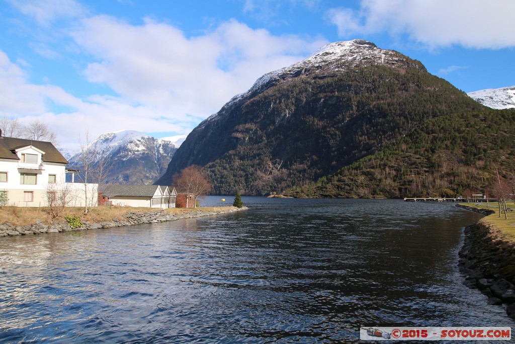 Hellesylt - Geirangerfjord
Mots-clés: geo:lat=62.08661800 geo:lon=6.86900200 geotagged Hellesylt More og Romdal NOR Norvège Geirangerfjord patrimoine unesco Neige Montagne Fjord