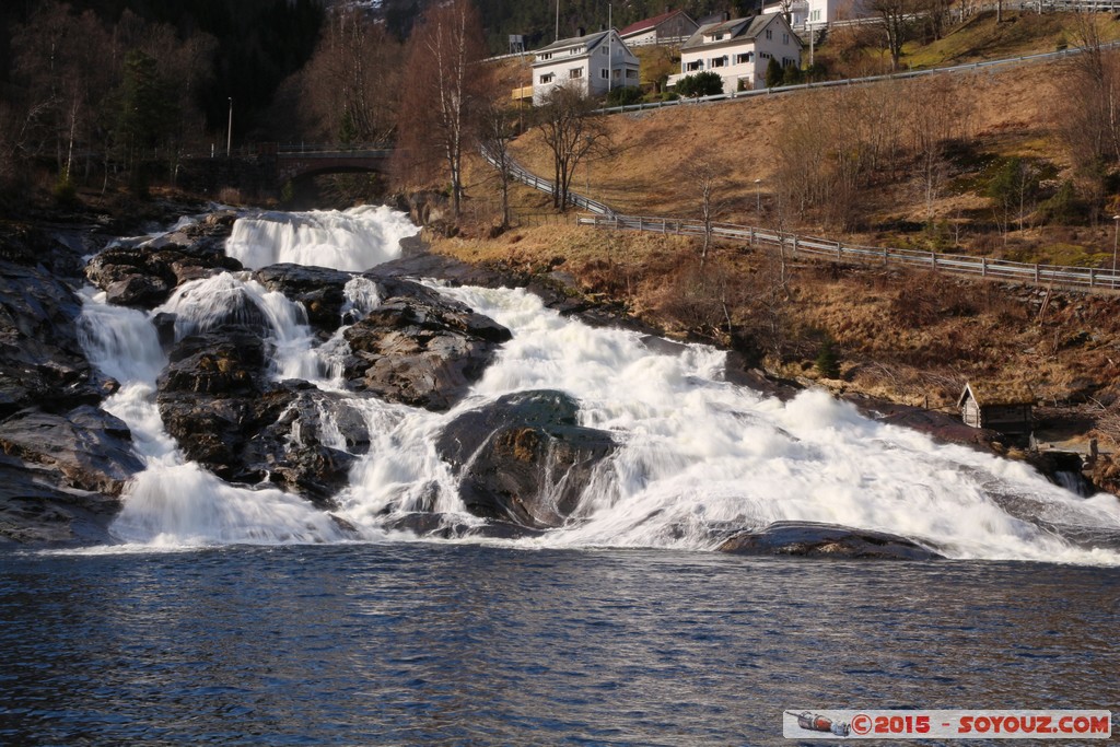 Hellesylt - Waterfall
Mots-clés: geo:lat=62.08645133 geo:lon=6.86936367 geotagged Hellesylt More og Romdal NOR Norvège cascade
