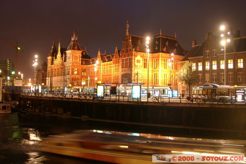 Amsterdam - Centraal Station
Mots-clés: Amsterdam