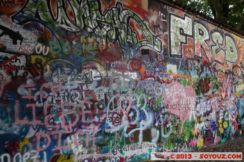 Prague - Mala Strana - John Lennon's wall
Mots-clés: CZE geo:lat=50.08621482 geo:lon=14.40671571 geotagged HlavnÃ­ mÄsto Praha KoÅ¡Ã­Åe Prager Kleinseite RÃ©publique TchÃ¨que patrimoine unesco Mala Strana John Lennon's wall peinture
