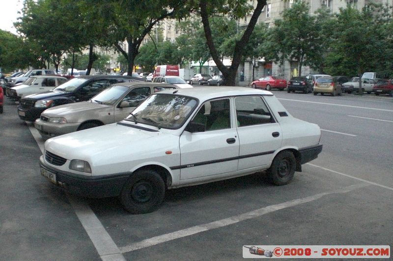 Bucarest - Dacia 1300 (Renault 12)
Mots-clés: voiture