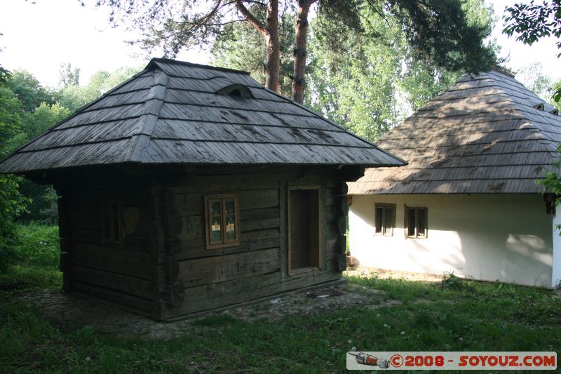 Suceava's Village Museum - Gospodaria Radaseni (ferme)
Mots-clés: Bois