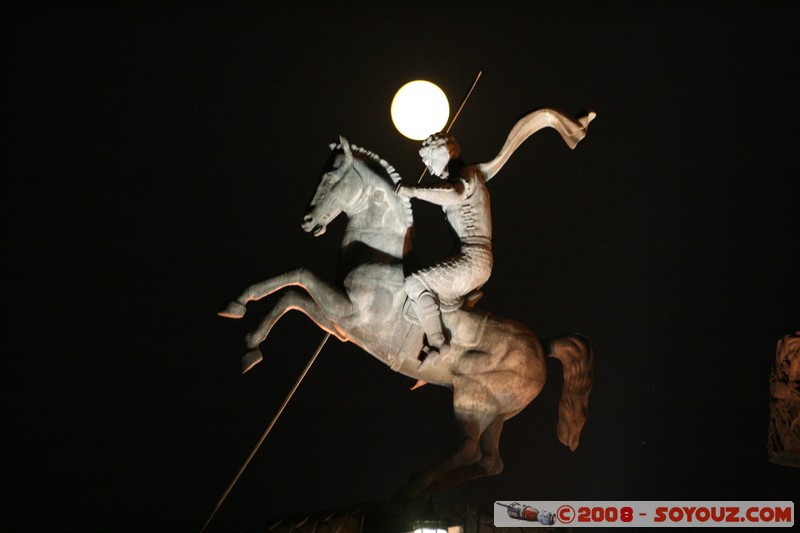 Moscou - Musee de la Grande Guerre Patriotique - Effet de Lune
Mots-clés: Nuit Lune statue Communisme