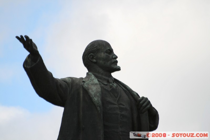 Ekaterinburg - Statue de Lenine
Mots-clés: lenine Communisme statue