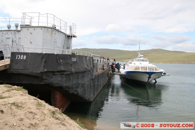 Lac Baikal - Hydroglisseur Kometa-15
Mots-clés: bateau