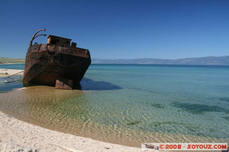 Olkhon - Khuzir - Le port
Mots-clés: Lac bateau