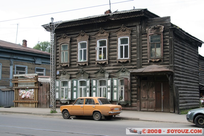 Irkoutsk - Maison en bois
Mots-clés: Bois