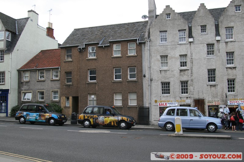 Edinburgh - Royal Mile - Taxi
Canongate, Edinburgh, City of Edinburgh EH8 8, UK
Mots-clés: voiture