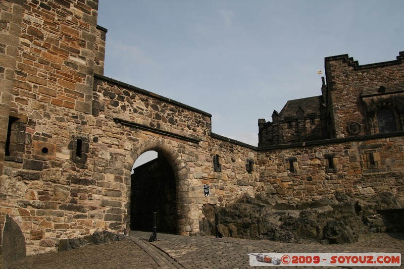 Edinburgh Castle - Foog's Gate
Edinburgh, City of Edinburgh, Scotland, United Kingdom (Johnston Terrace, Edinburgh, City of Edinburgh EH1 2, UK)
Mots-clés: chateau Moyen-age Edinburgh Castle patrimoine unesco
