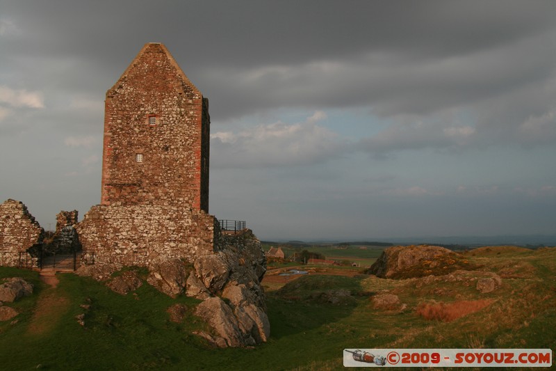 The Scottish Borders - Smailholm Tower
Smailholm, The Scottish Borders, Scotland, United Kingdom
Mots-clés: Moyen-age