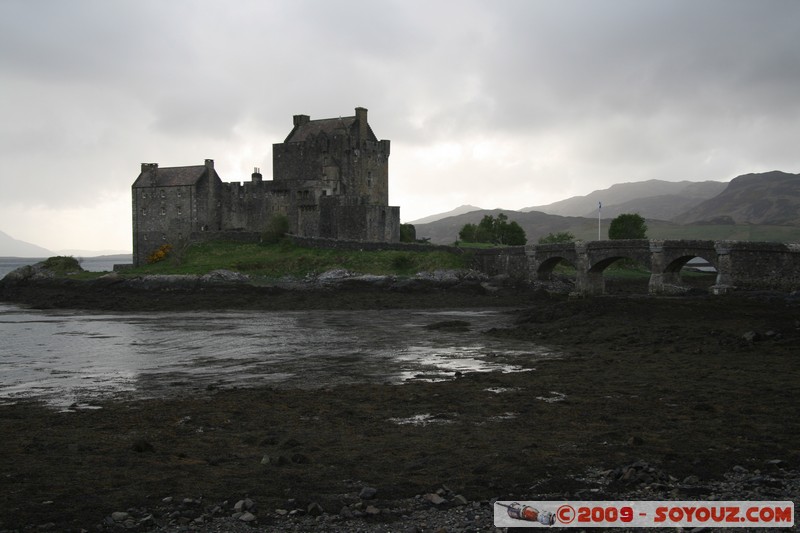 Highland - Eilan Donan Castle
Castle used in Highlander
Dornie, Highland, Scotland, United Kingdom
Mots-clés: chateau Movie location Eilan Donan Castle Highlander Lac Loch Duich