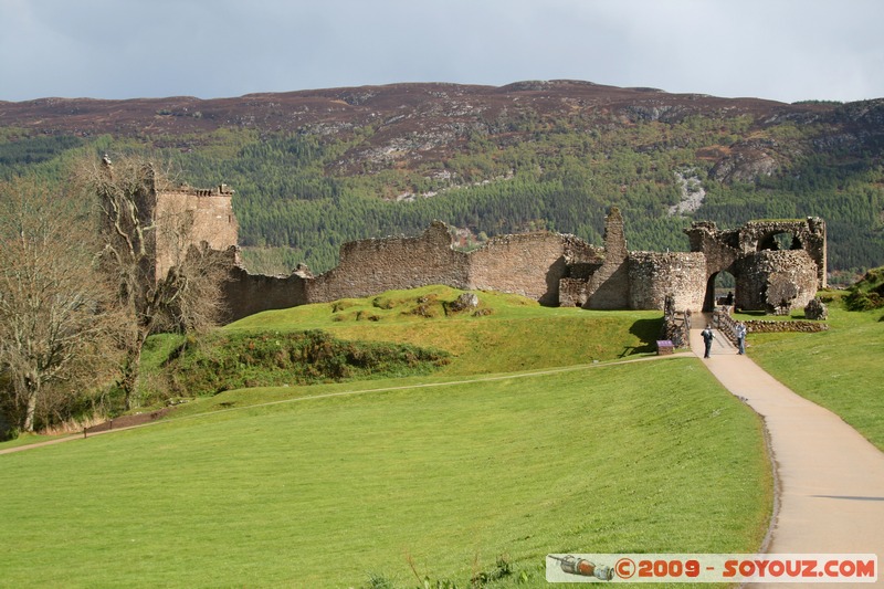 Loch Ness - Urquhart Castle
Drumnadrochit, Highland, Scotland, United Kingdom
Mots-clés: chateau Ruines Moyen-age Urquhart Castle
