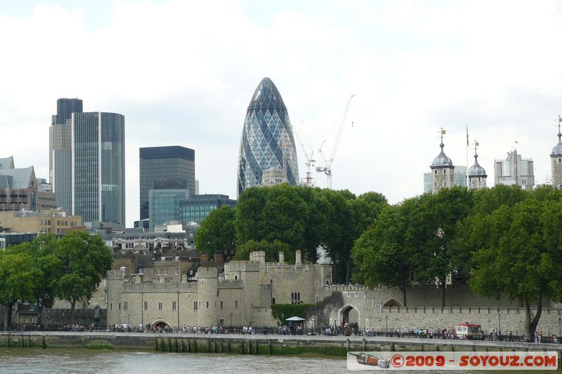 London - Tower Hamlets - Tower of London and the Gherkin
A100, Finsbury, Greater London SE1 2, UK
Mots-clés: chateau Tower of London patrimoine unesco the Gherkin