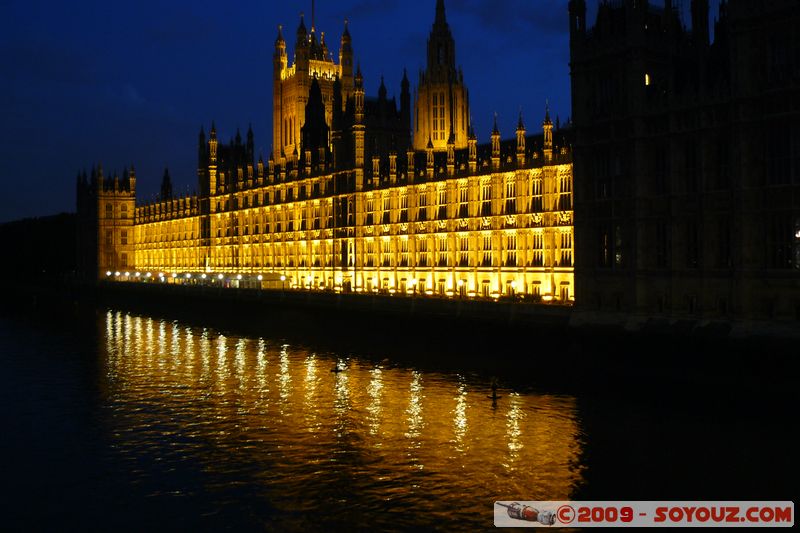 London - Palace of Westminster by Night
Westminster Bridge Rd, Westminster, London SW1A 2, UK
Mots-clés: Nuit patrimoine unesco Palace of Westminster