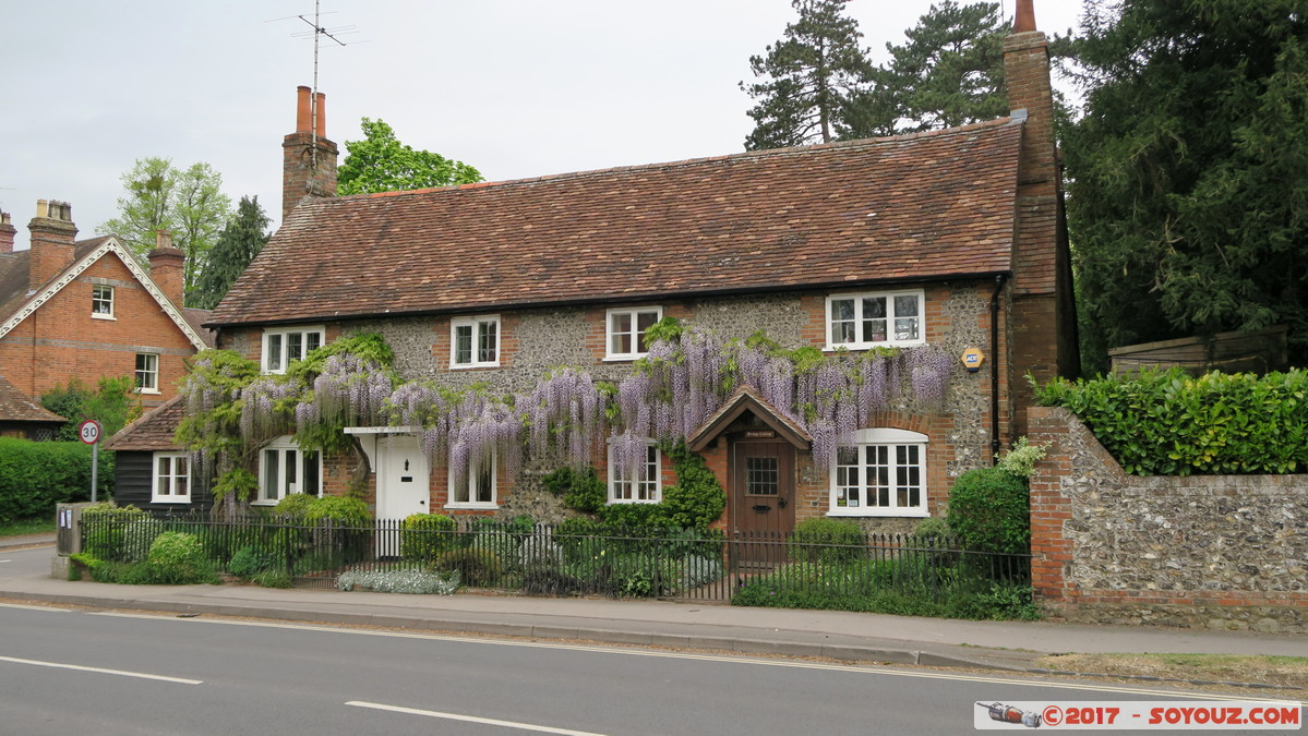 Goring - Cottage
Mots-clés: England GBR geo:lat=51.52291571 geo:lon=-1.13889619 geotagged Goring Royaume-Uni Oxfordshire Midsomer English cottage