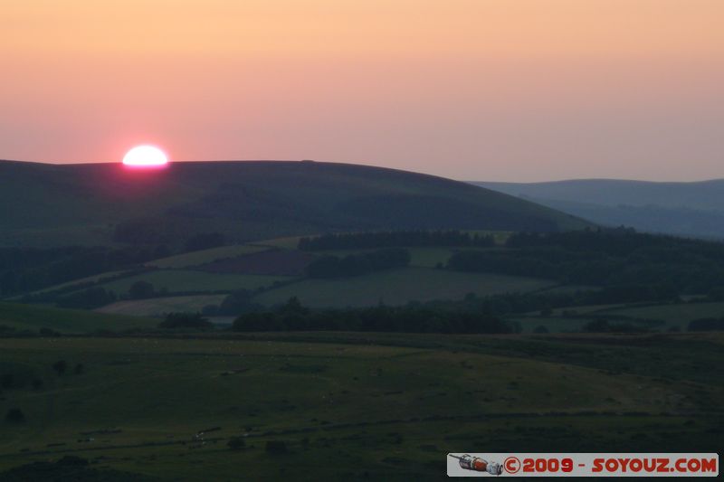 Dartmoor by Dusk - Sunset
B3387, Ilsington, Devon TQ13 7, UK
Mots-clés: sunset soleil