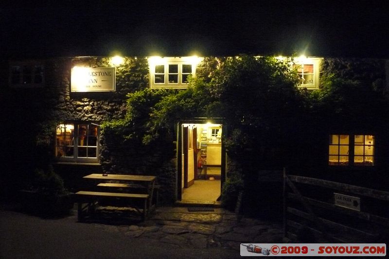 Widecombe in the Moor - Rugglestone Inn
B3387, Widecombe in the Moor, Devon TQ13 7, UK (Widecombe in the Moor, Devon, England, United Kingdom)
Mots-clés: pub Nuit
